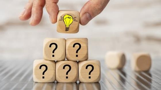 Innovation - 6 dice question light bulb
